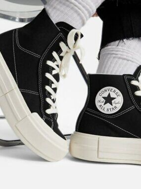 BNWT Converse Black Chuck Taylor All Stars Platform Cruise A04689C High Tops
